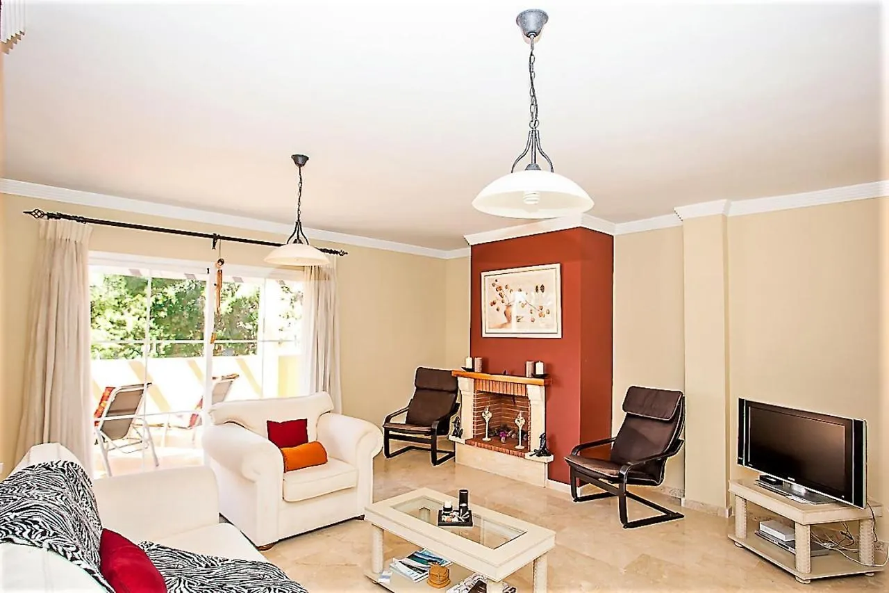 R5 Penthouse In Elviria Apartment Marbella