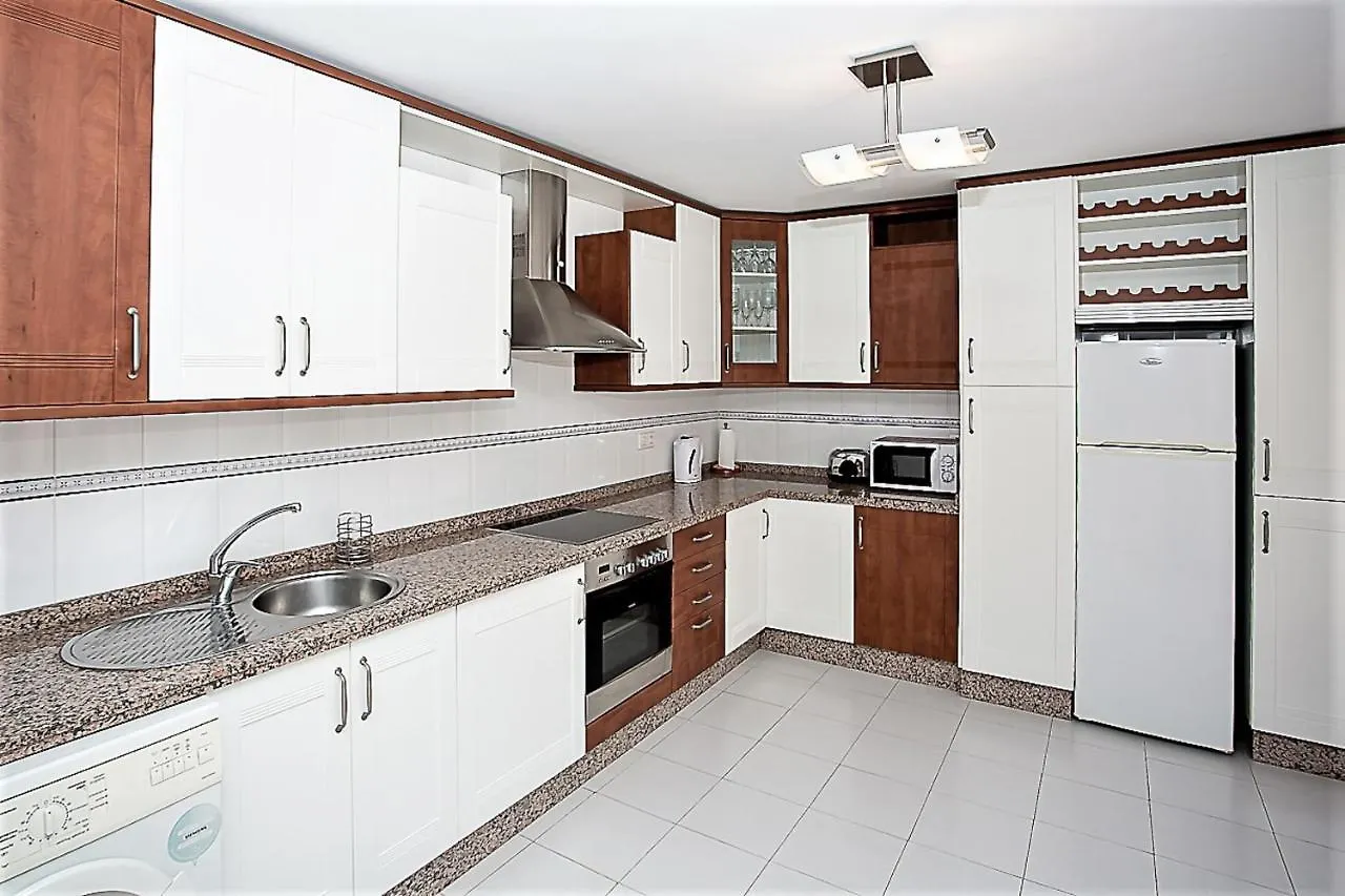 R5 Penthouse In Elviria Apartment Marbella Spain