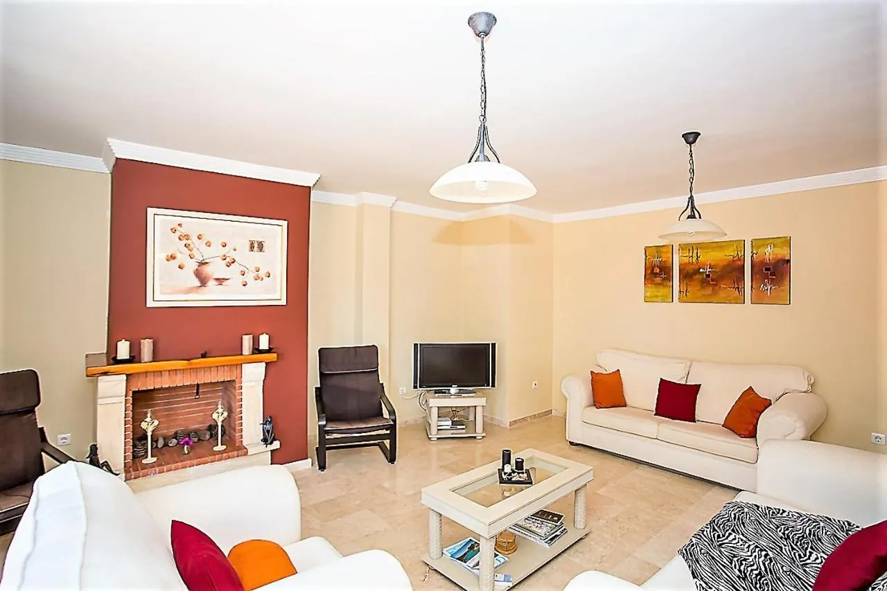 R5 Penthouse In Elviria Apartment Marbella